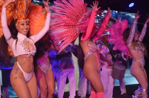 show de batucada, show brasilero, bailarinas, show musical, musicos en vivo, percusion, shows musicales, comparsa para eventos, batucadas para fiestas, bailarinas, shows privados, contratar artistas para eventos